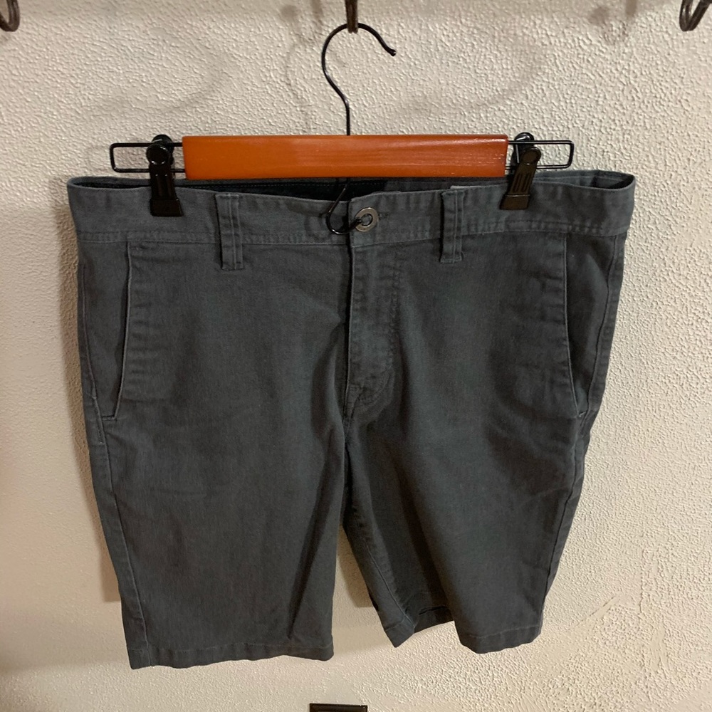 Volcom shorts